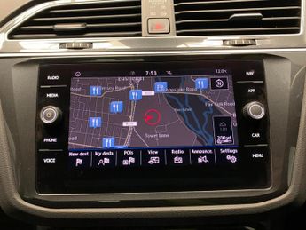 Volkswagen Tiguan 1.5 TSI EVO Match DSG (150 ps) - ACTIVE LANE ASSIST - KEYLESS EN