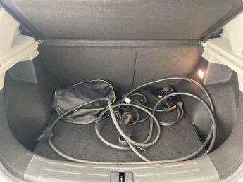 MG MG ZS 44.5kWh Exclusive (143 ps) - HEATED SEATS - NAV - BLIND SPOT ASS