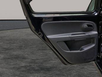 Volkswagen E-up! 36.8kWh e-up! (82 ps) - BLUETOOTH - CLIMATE CONTROL - DAB