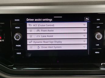 Volkswagen Polo 1.0 TSI R-Line DSG (95 ps) - REVERSE CAM - LIGHT AND SIGHT PACK 