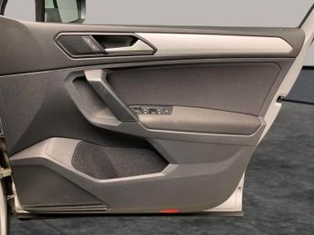 Volkswagen Tiguan 1.5 TSI EVO Match DSG (150 ps) - ACTIVE LANE ASSIST - KEYLESS EN