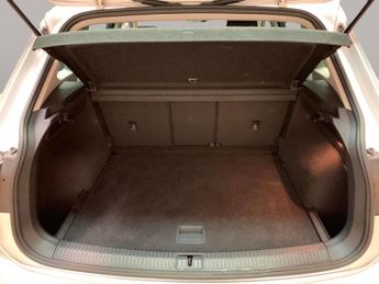 Volkswagen Tiguan 1.5 TSI EVO Match DSG (150 ps) - ACTIVE LANE ASSIST - KEYLESS EN