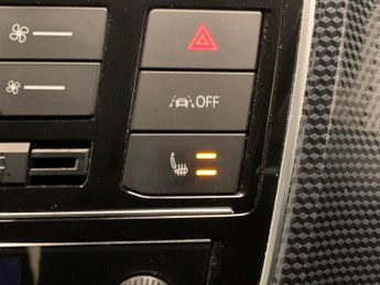 Volkswagen E-up! 36.8kWh e-up! (82 ps) - BLUETOOTH - CLIMATE CONTROL - DAB