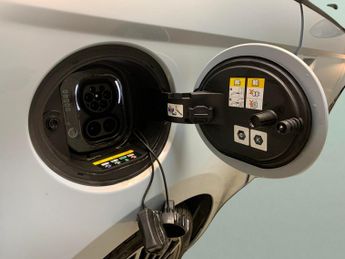 Fiat 500e C 42kWh Icon Convertible (118 ps) - WINTER PACK - COMFORT SEATS PA