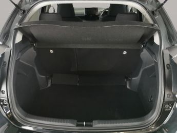 Toyota Yaris 1.5 Design CVT [Nav] - LANE TRACE ASSIST - LANE DEPARTURE  - BLU