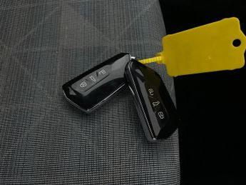 Volkswagen ID.3 Pro 58kWh Life (145 ps) - ACTIVE LANE ASSIST - LED - NAV