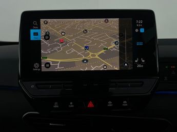 Volkswagen ID.3 Pro 58kWh Life (145 ps) - ACTIVE LANE ASSIST - LED - NAV