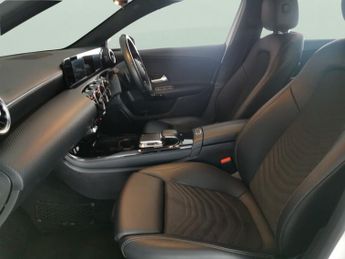 Mercedes-Benz A Class 1.5 A180d SE 7G-DCT (116 ps) - HEATED SEATS - COMFORT PACK