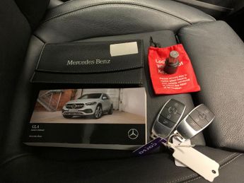 Mercedes-Benz GLA 1.3 GLA250e 15.6kWh Exclusive Edition Plug-in 8G-DCT (218 ps) - 