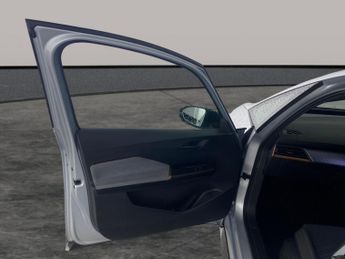 Cupra Born 58kWh V2 (204 ps) - WIRELESS CHARGER - 19IN ALLOYS - CLIMATE CON