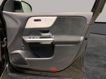 Mercedes-Benz EQA EQA 350 66.5kWh AMG Line (Premium) 4MATIC (292 ps) - ADAPTIVE LI