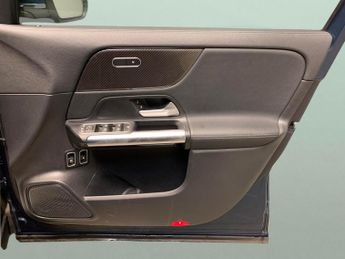 Mercedes-Benz GLA 1.3 GLA250e 15.6kWh Exclusive Edition Plug-in 8G-DCT (218 ps) - 