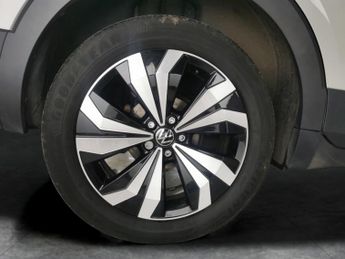 Volkswagen T-cross 1.0 TSI Black Edition DSG (110 ps) - BLIND SPOT ASSIST - BLUETOO