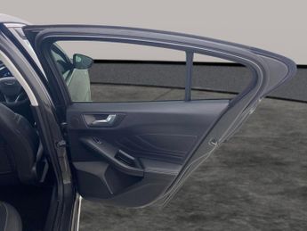 Ford Focus 2.0 EcoBlue Vignale (150 ps) - HEATED STEERING