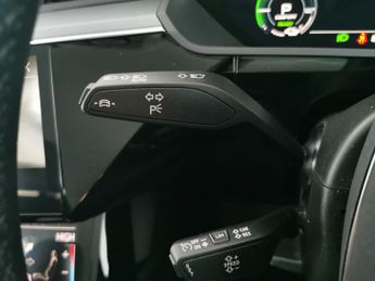 Audi e-tron 50 Technik quattro 71.2kWh (11kW Charger) (313 ps) - KEYLESS ENT