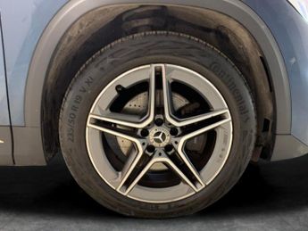 Mercedes-Benz GLA 1.3 GLA250e 15.6kWh Exclusive Edition Plug-in 8G-DCT (218 ps) - 