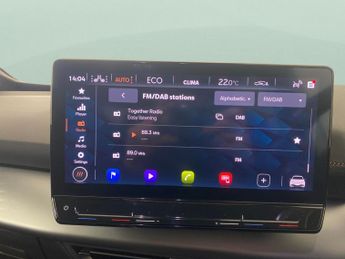 Cupra Born 58kWh V2 (204 ps) - WIRELESS CHARGER - 19IN ALLOYS - CLIMATE CON