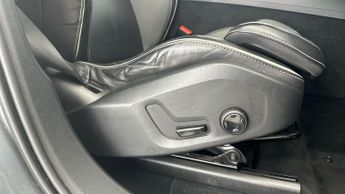 Volvo XC60 2.0 B4 MHEV R-Design AWD (197 ps) - B PILLAR VENTILATION - BLUET