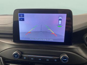 Ford Focus 2.0 EcoBlue Vignale (150 ps) - HEATED STEERING