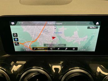 Mercedes-Benz GLA 1.3 GLA250e 15.6kWh Exclusive Edition Plug-in 8G-DCT (218 ps) - 