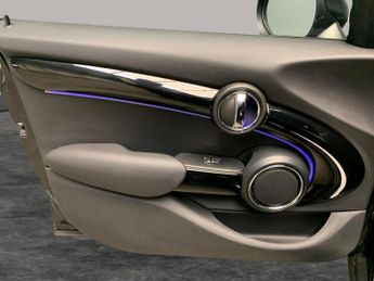 Mini Hatch 2.0 Cooper SD 6Spd (170 ps) - CROSS PUNCH LEATHER - CARBON BLACK