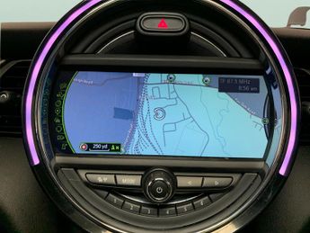 Mini Hatch 2.0 Cooper SD 6Spd (170 ps) - CROSS PUNCH LEATHER - CARBON BLACK