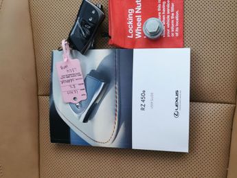 Lexus Rz 450e 71.4kWh Premium Plus DIRECT4 (313 ps) - SURROUND VIEW - LED