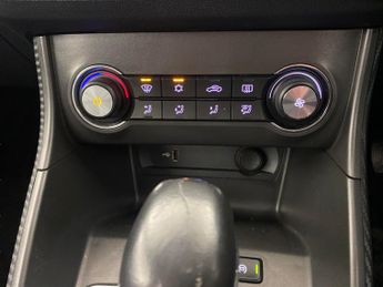 MG MG ZS 1.0 T-GDI Exclusive (111 ps) - BLUETOOTH - CRUISE - AIR CON