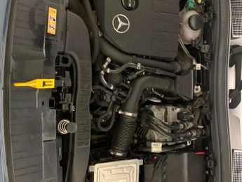 Mercedes-Benz GLA 1.3 GLA250e 15.6kWh Exclusive Edition Plug-in 8G-DCT (218 ps) - 