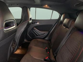 Mercedes-Benz GLA 1.6 GLA200 AMG Line Edition (Plus) 7G-DCT (156 ps) - ACTIVE LANE