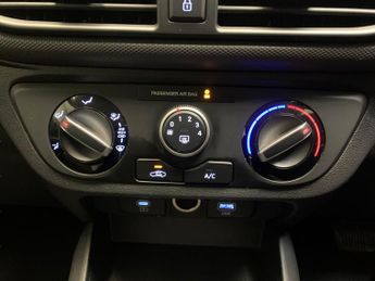 Hyundai i10 1.0 Advance (67 ps) - BLUETOOTH - CRUISE - AIR CON