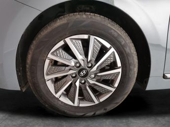 Hyundai Ioniq 38.3kWh Premium (136 ps) - HEAT AND COOL SEATS - LED - REVERSE C