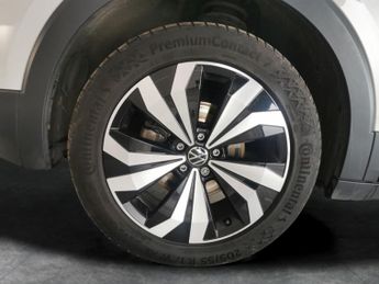Volkswagen T-cross 1.0 TSI Black Edition DSG (110 ps) - BLIND SPOT ASSIST - BLUETOO