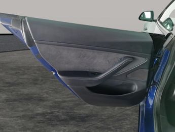 Tesla Model 3 Standard Range Plus RWD (241 bhp) - PARK ASSIST - LED - REVERSE 