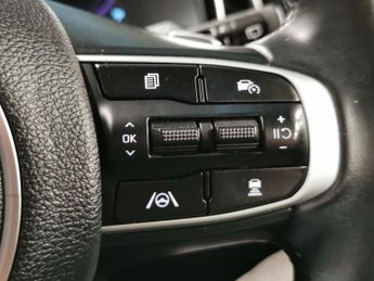 Kia Sportage 1.6 T-GDi MHEV GT-Line DCT (148 bhp) - LANE DEPARTURE  - LANE FO