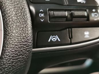 Kia Sportage 1.6 T-GDi MHEV GT-Line DCT (148 bhp) - LANE DEPARTURE  - LANE FO