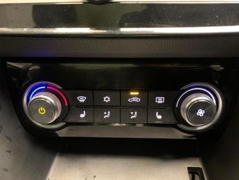 MG MG ZS 44.5kWh Exclusive (143 ps) - HEATED SEATS - NAV - BLIND SPOT ASS