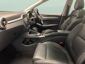 MG MG ZS 44.5kWh Exclusive (143 ps) - HEATED SEATS - NAV - BLIND SPOT ASS