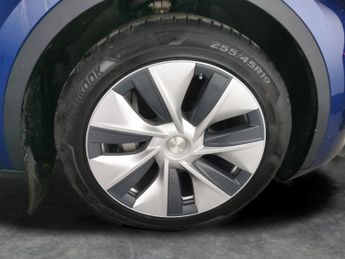 Tesla Model Y (Dual Motor) Long Range 4WDE (384 bhp) - HEATED LEATHER - HEATED