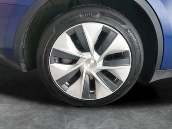 Tesla Model Y (Dual Motor) Long Range 4WDE (384 bhp) - HEATED LEATHER - HEATED