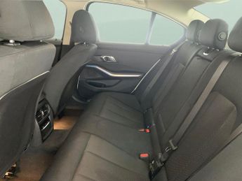 BMW 3 Series 2.0 330e 12kWh SE Pro Plug-in (292 ps) - NAV - ACOUSTIC GLAZING