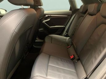 Audi A3 1.4 TFSIe 40 Sport Sportback Plug-in S Tronic 13kWh (204 ps) - B