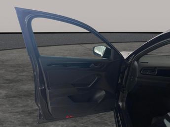 Volkswagen T-Roc 1.5 TSI EVO Black Edition DSG (150 ps) - CLIMATE CONTROL - PRIVA