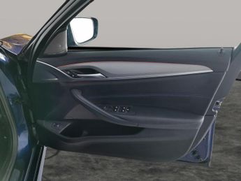 BMW 5 Series 2.0 520d M Sport Touring (190 ps) - HK AUDIO - HEATED STEERING