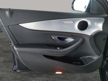 Mercedes-Benz E Class 2.0 E300de 13.5kWh SE Plug-in G-Tronic+ (306 ps) - COMFORT PACK