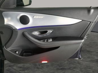 Mercedes-Benz E Class 2.0 E300de 13.5kWh SE Plug-in G-Tronic+ (306 ps) - COMFORT PACK