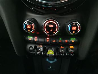 Mini Electric Hatch Cooper SE 32.6kWh Level 2 (184 ps) - LED - REVERSE CAM - HEATED 