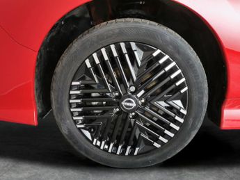 Nissan Leaf 39kWh Tekna (150 ps) - LED - NAV - ALCANTARA