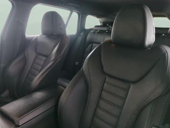 BMW 3 Series 2.0 330e 12kWh M Sport Touring Plug-in (292 ps) - REVERSE CAM