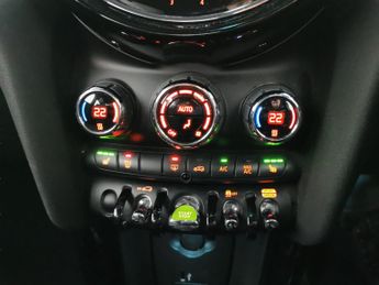 Mini Electric Hatch Cooper SE 32.6kWh Level 2 (184 ps) - LED - REVERSE CAM - HEATED 